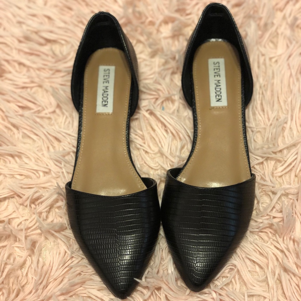 Black Steve Madden flats